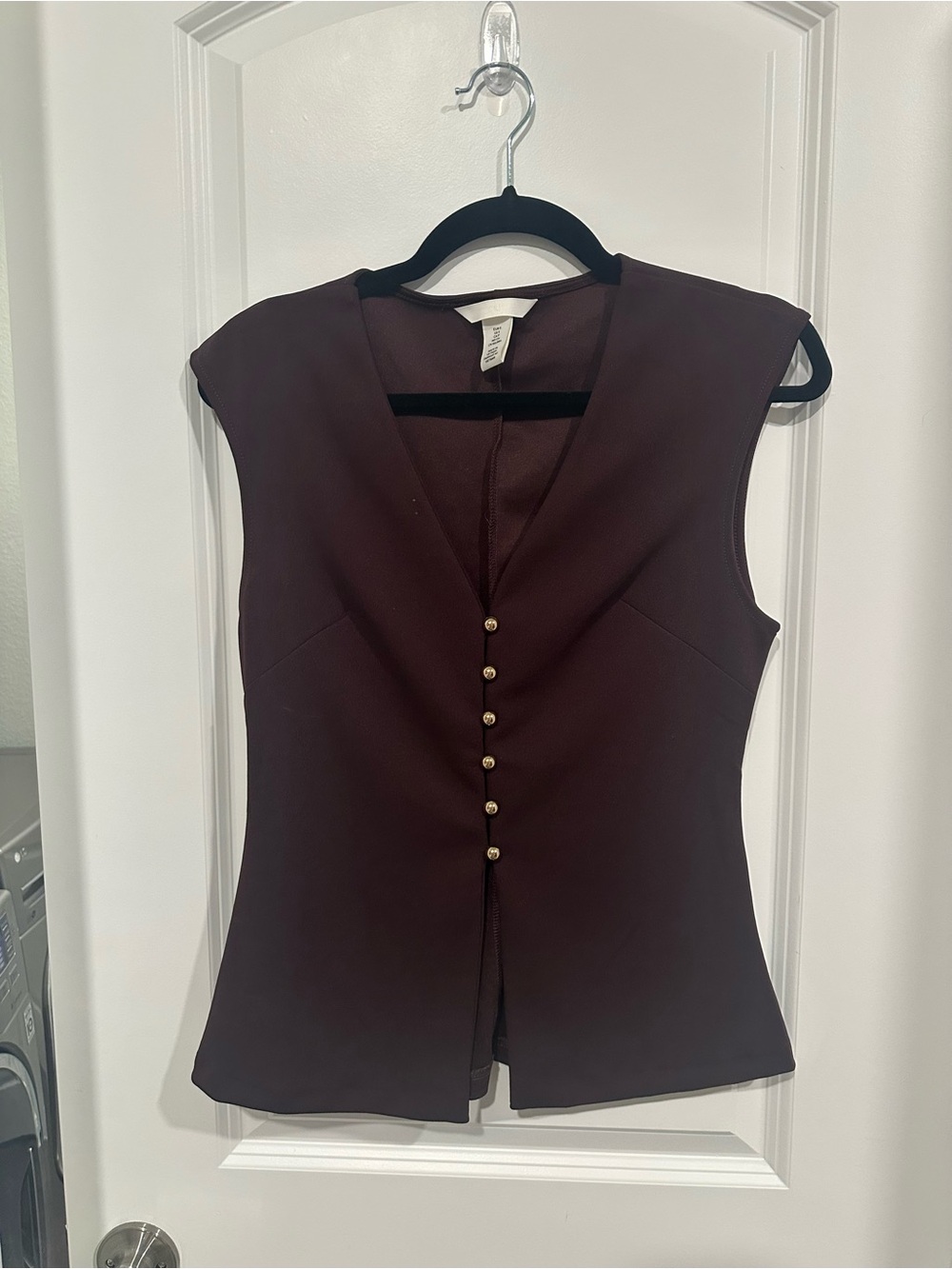 H&M burgundy vest shirt with gold buttons